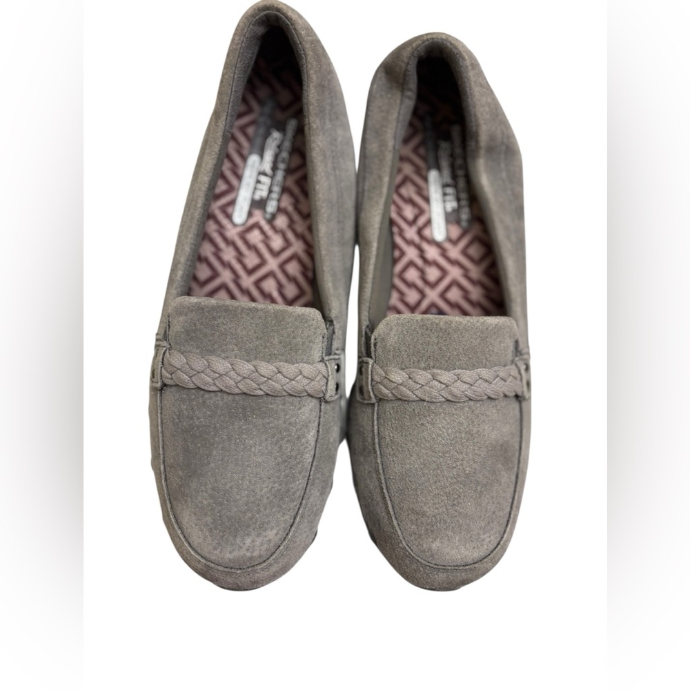 Women’s Skechers Relaxed Fit Air-Cooled Memory Foam Slip-On Shoes. 
Gray. Sz. 10